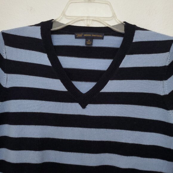 346 Brooks Brothers Navy/Light Blue Striped Merino Wool V-neck Sweater Small - Picture 5 of 13